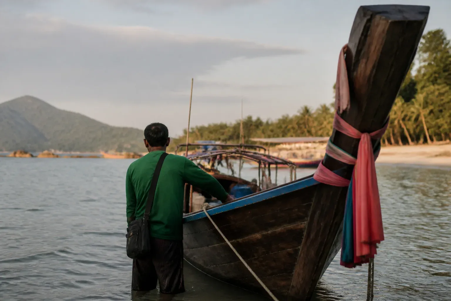 Atmosphere and detail: How to Get to Koh Phangan: All Options