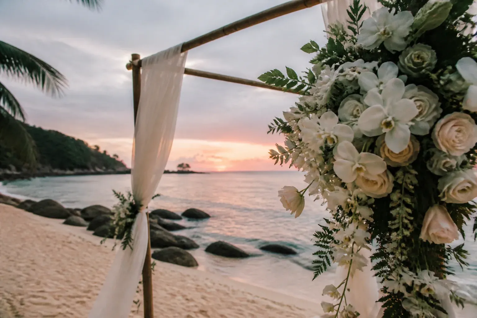Atmosphere and detail: When to Visit Koh Phangan for a Wedding