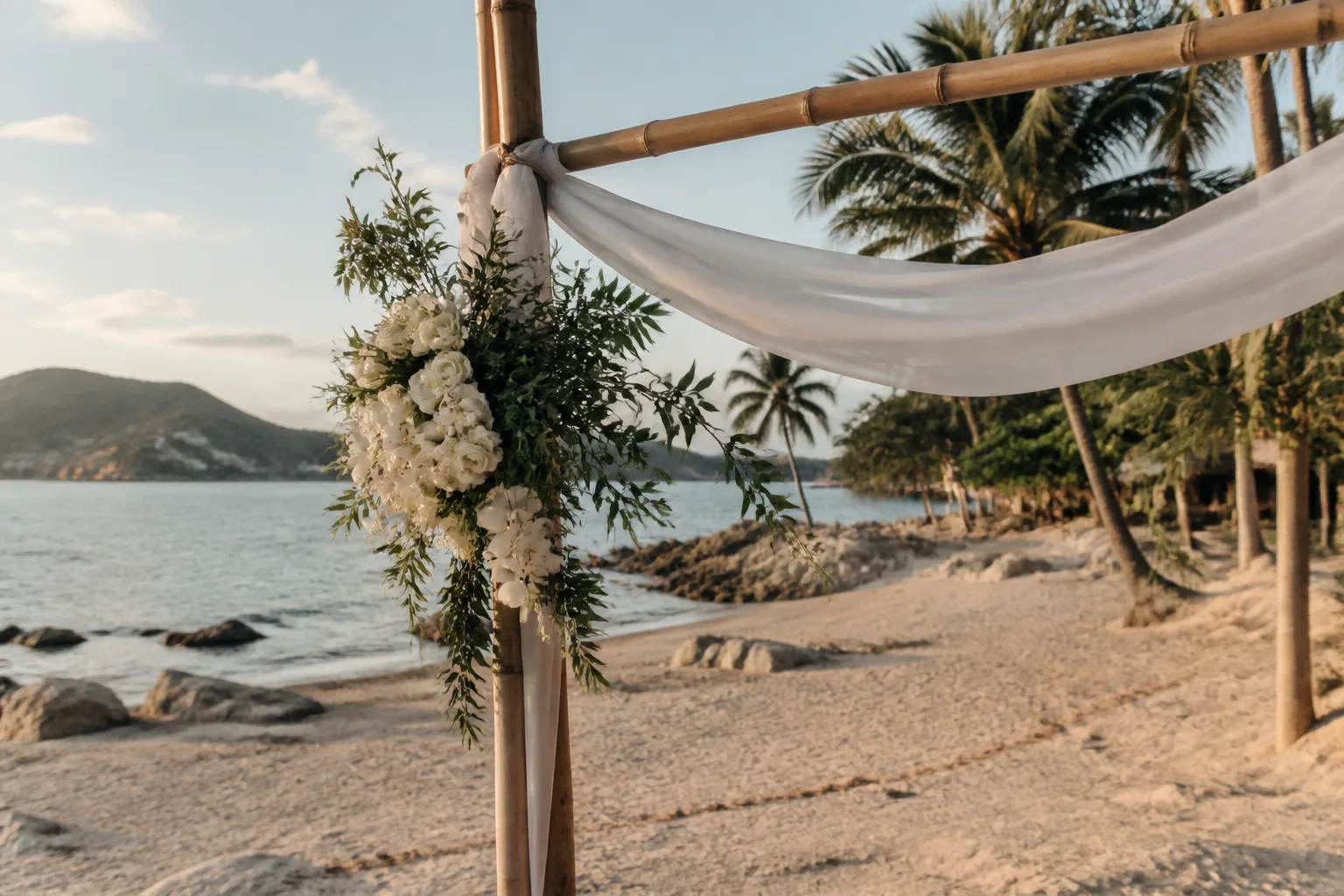 Atmosphere and detail: Best Time of Year for a Wedding on Koh Phangan