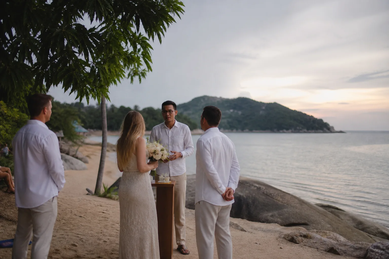 Calm coordination: Thailand Visa for Your Wedding on Koh Phangan