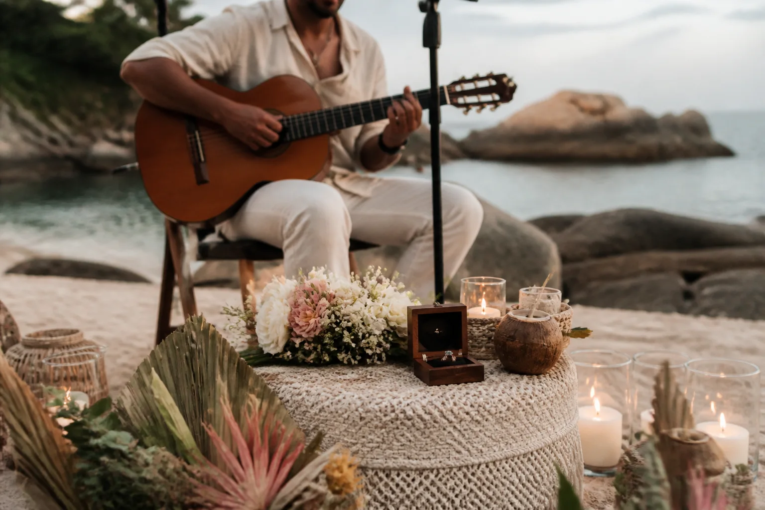 Atmosphere and detail: Marriage Proposal with Live Music on Koh Phangan