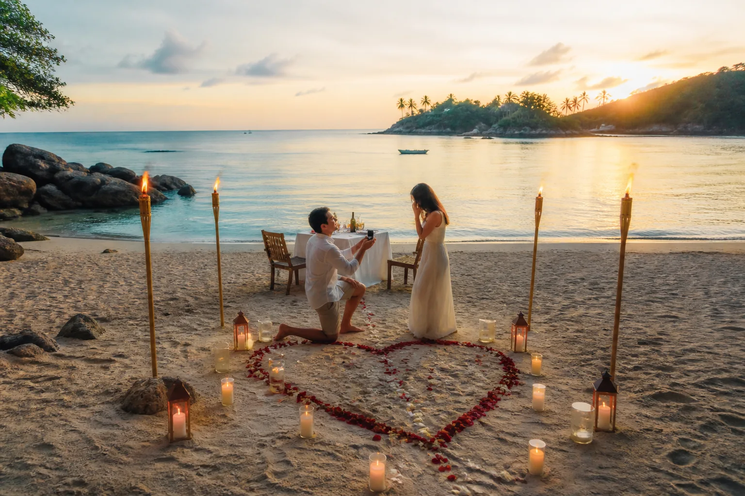 Calm coordination: Romantic Dinner Proposal on Koh Phangan