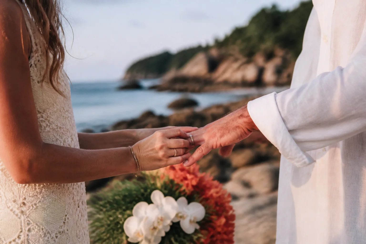 Atmosphere and detail: Wedding at Haad Yuan